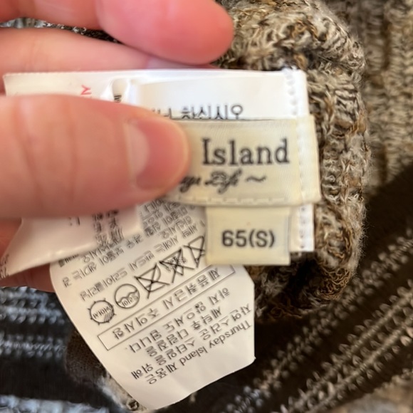 Thursday Island Knit Skirt Size Small - Picture 8 of 9